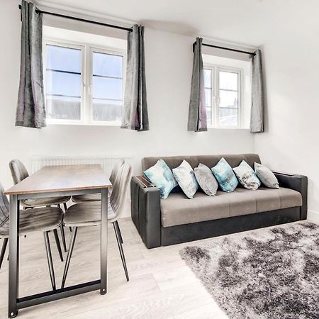 2 Bedroom Apartment With Large Rooms And Wi-Fi London Exterior photo